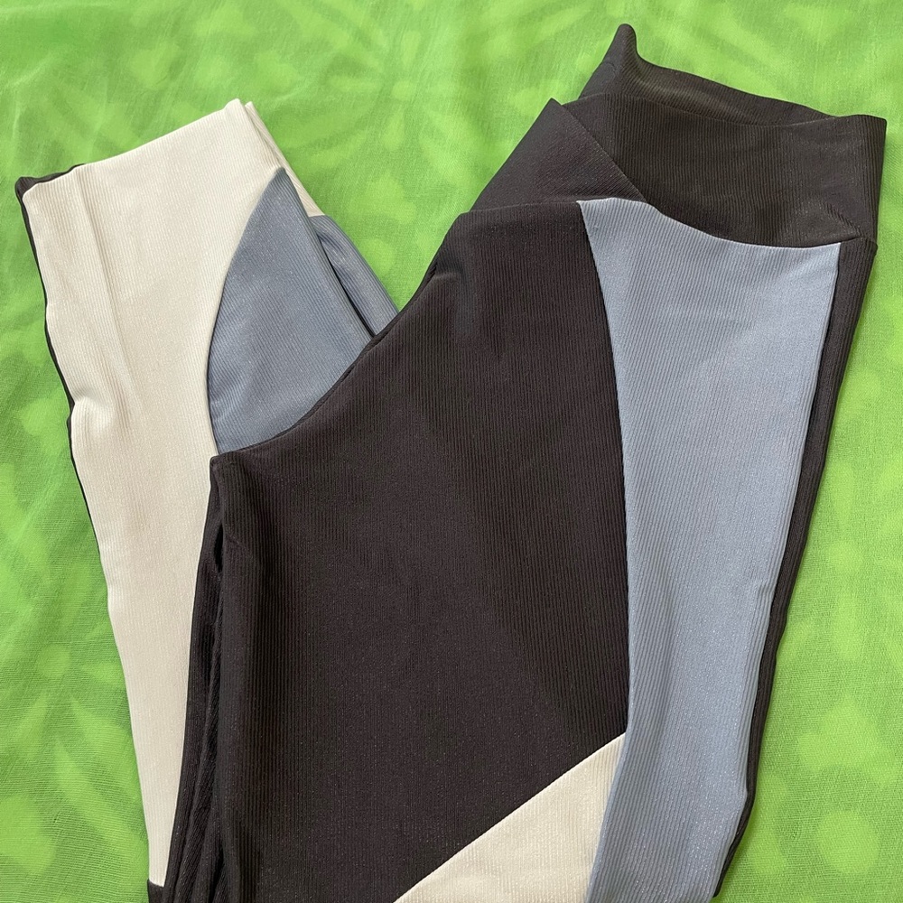 Canela Carioca Leggings One Size (fits S-M better)